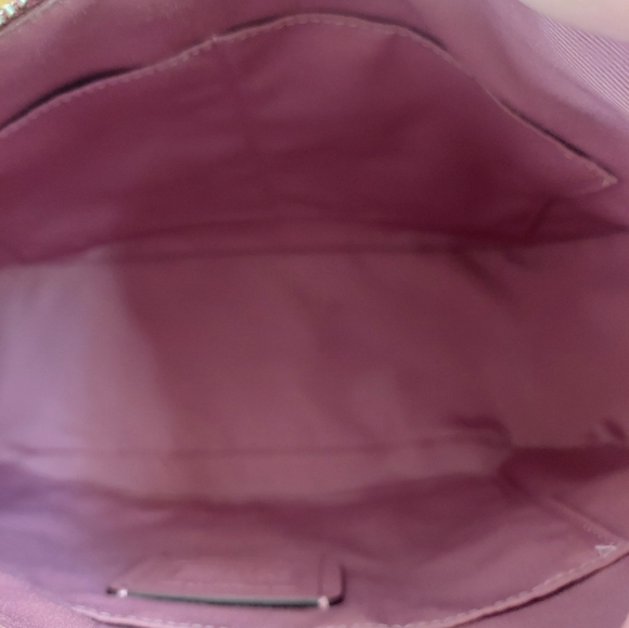 Coach Mauve Pebbled Leather Shoulder Bag W/Gun Metal Hardware - Picture 8 of 16